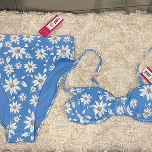Small Daisy flower blue/white textured 2 piece bikini high waisted swimsuit